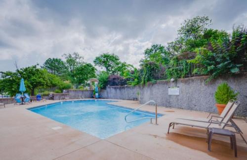 Lake Ozark House | Lake Ozark-1BD1BA-Hippo Pool, Regalia Resort