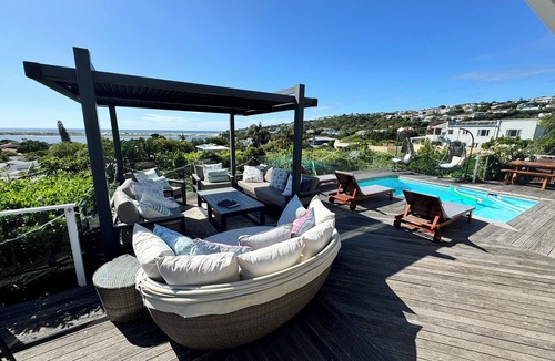 Plettenberg Bay Villa | Luxurious Villa in Plettenberg Bay 6-Bedroom Family Retreat JGM Property rental
