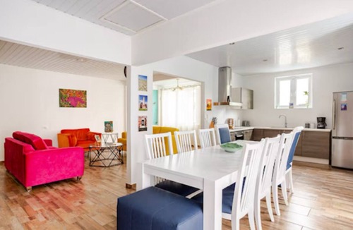 Oranjestad House | Modern Artsy City Home 2BR/2BA with Plunge Pool and a 3 min Walk to City Beach
