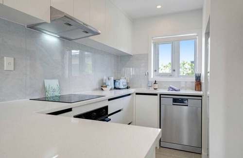 Kingsland Villa | Morningside Modern 3BR Home with Double Parking