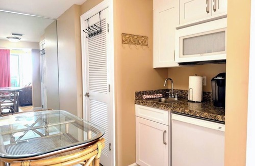 Panama City Beach Condo | Perfect 3rd fl End Unit-TRUE Beach Front- Fully Stocked Kitchen-Responsive Owner