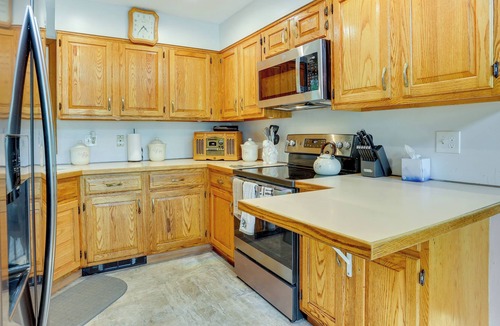 Bushkill House | Poconos Getaway: Indoor Pool, Walk to Chair Lift!