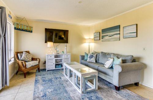 Folly Field House | Pool Access: Beachfront Hilton Head Resort Condo