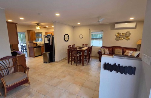 Noord House | Private Oasis 3BR Villa w/Private Pool Quiet Escape very close to beaches