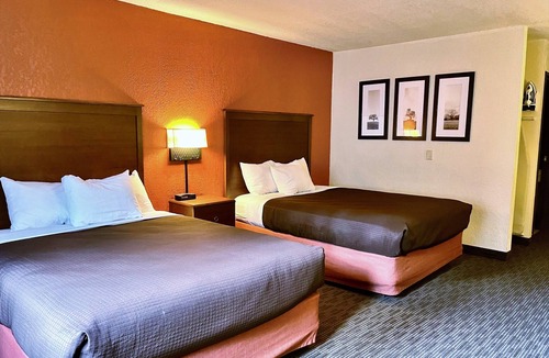 Petoskey Hotel | Quality Inn Petoskey