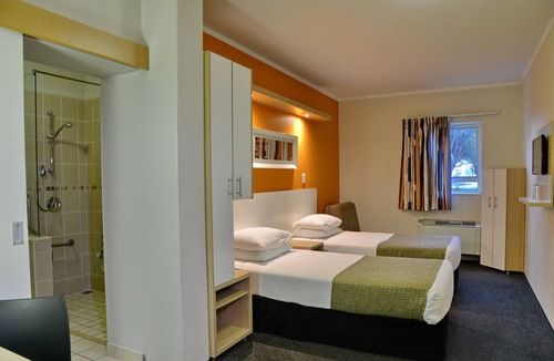 Rustenburg Hotel | Road Lodge Rustenburg
