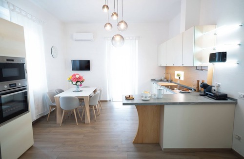 Gello Villa | Romantic villa with hot tub 5km from Pisa