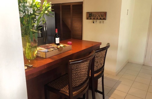 Palm Beach Villa | Secure And Private Villa With Pool/Hot Tub Jacuzzi In Palm Beach Village