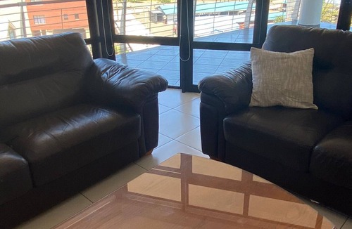 Durban Apartment | Spacious 3-bedroom beach apartment in gorgeous Durban's Point waterfront with AC
