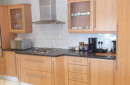 West Beach House | Spacious 6-bed 5 bath west beach house in charming Cape Town with WiFi