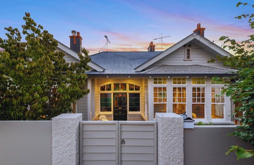 Parnell Villa | Spacious Villa | Walk to Museum & Parnell Rd | Incredible Views