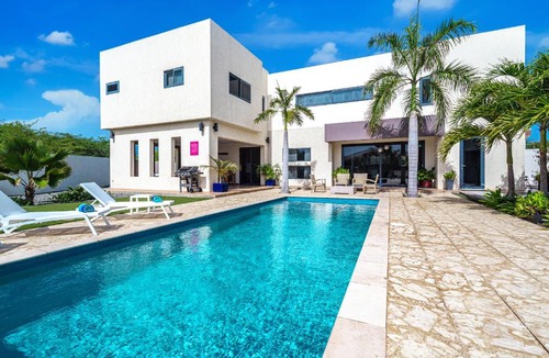 Bubali Villa | Spectacular designer villa 5 star Luxury 6 Bedroom New