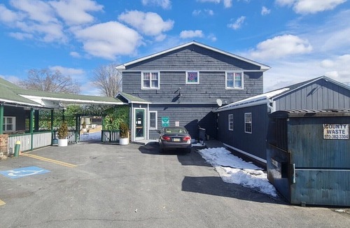 East Stroudsburg Apartment | Studio with Kitchen|East Stroudsburg
