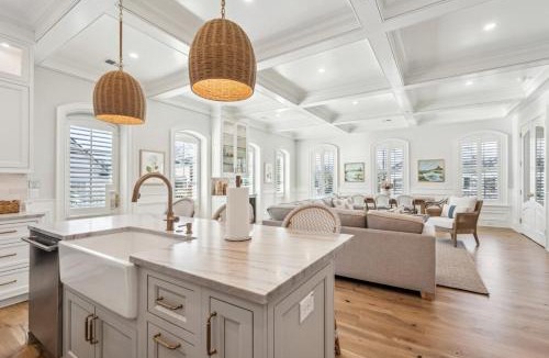 Cannonborough Elliotborough Apartment | The Chateau - By Charleston Vacays