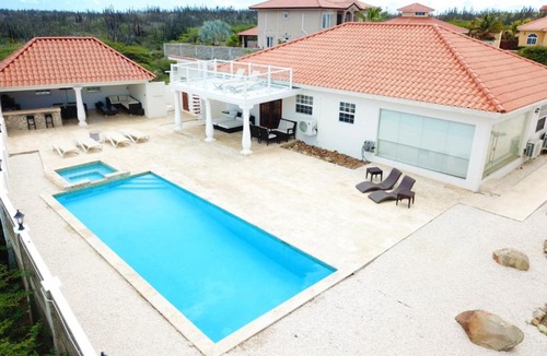 Boroncana Villa | Villa Jolie