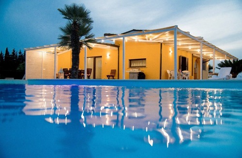 Melissano Villa | Villa 'Nereide' with Private Pool, Wi-Fi and Air Conditioning