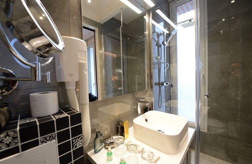 Bel-Air Nord Apartment | Voûte 303