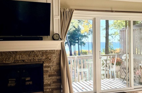 Harbor Springs Condo | Waterfront Condo On Little Traverse Bay. Beaches, Tennis,Near Golf And Ski