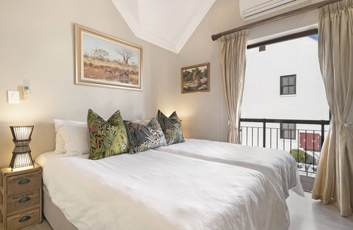 Stellenbosch Villa | Winelands Golf Lodges 14