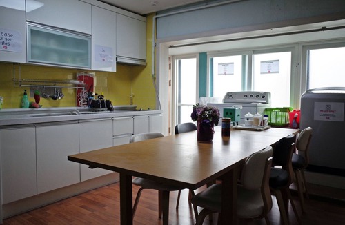 Yeoksam Hostel | YaKorea Hostel Gangnam