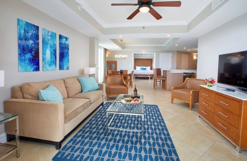 Palm Beach Hotel | Your Search for the Perfect Stay Ends Here! 2 Outdoor Pools, Free Parking!