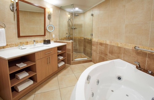 Palm Beach Hotel | Your Search for the Perfect Stay Ends Here! 2 Outdoor Pools, Free Parking!