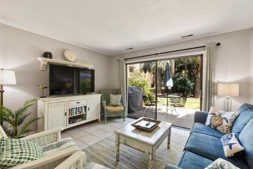 2 Bed 2 and one half Bath 34 Coligny Villa Near Beach & Plaza in Hilton Head Island
