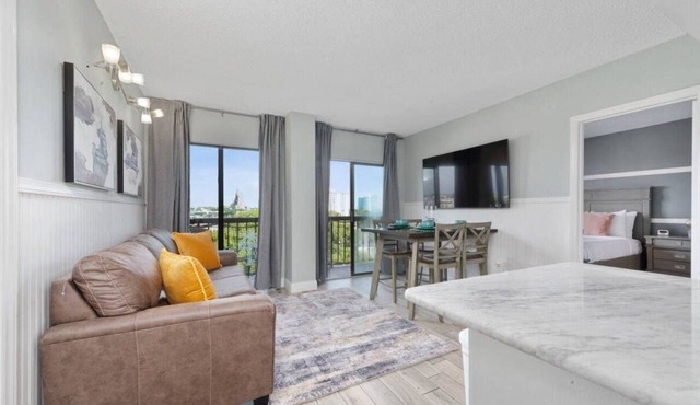 2BR Suite at The Enclave Near Universal Parks