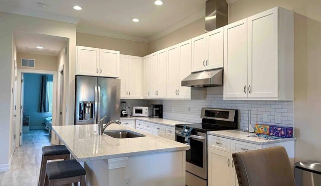 3 bedroom/2 bath home near Ft. Myers and Sanibel beaches.