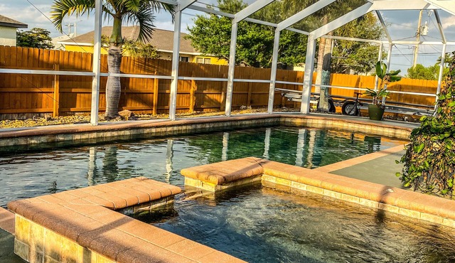 3 bedroom/2 bath/pool/spa Located in NE Cape Coral
