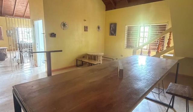 4- bedroom/12 bed-Oracabessa Seaside Jamaican Manor Private Beachfront Access