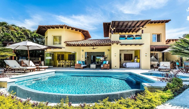 6-bdr Luxury Villa at Las Palmas Punta Mita - Ocean & golf views - sleeps 15