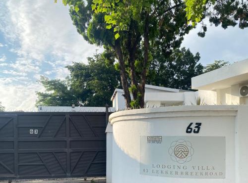63 Lodging Villa in Rustenburg