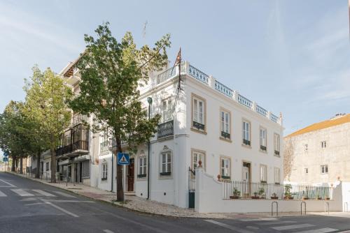 Almada Villa in Cacilhas