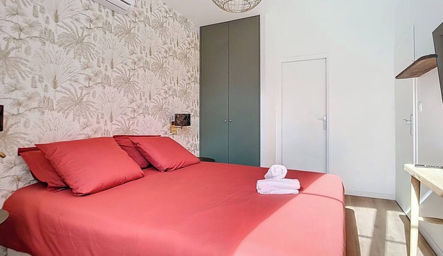 Amazon Suite in Montargis