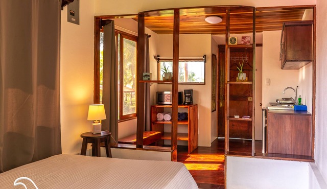 Beachfront Studio 5, Playa Palo Seco in Parrita