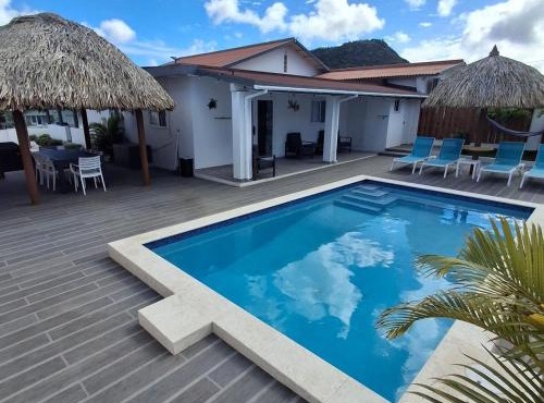 Caribbean Breeze-4 bedroom 4 ensuite bathrooms