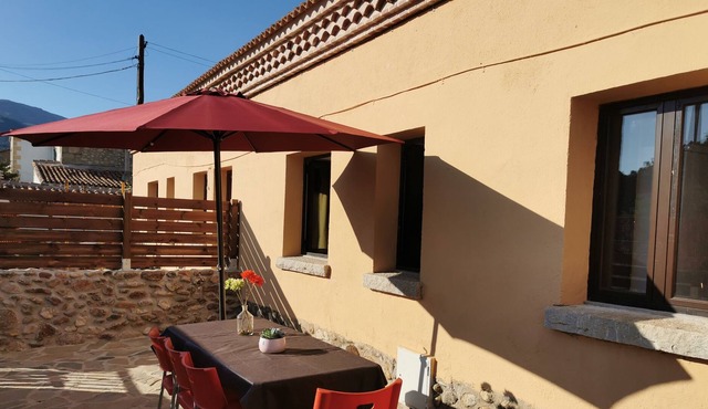 CASITAS PINILLA DEL VALLE: Immersion in Nature