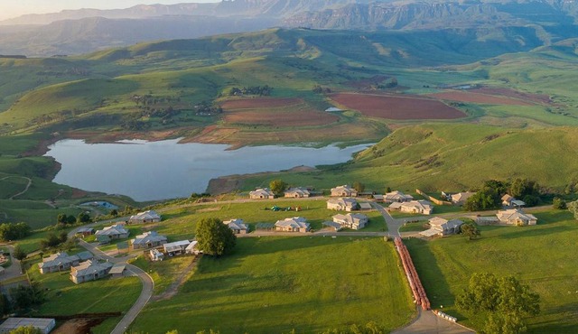 Cayley Mountain Resort