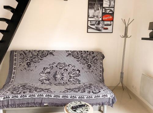Charmant studio avec terrasse à Chenou, 20 m²