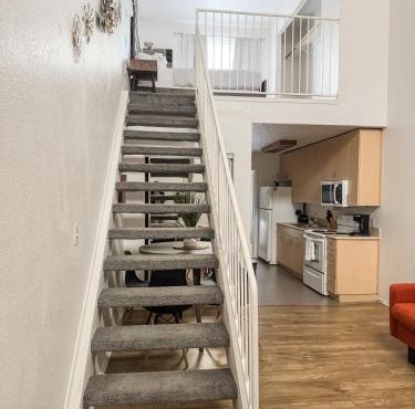 Charming 2nd Ave Lofts in Downtown San Diego with Parking in San Diego