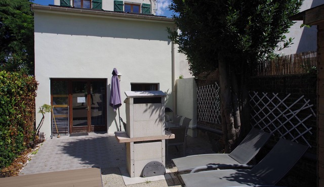 Charming house with private garden - Mont Valérien