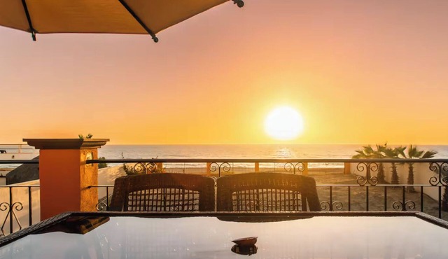 Charming Ocean Front 3-bedroom Villa with WiFi, AC near enjoyable Cerritos Beach
