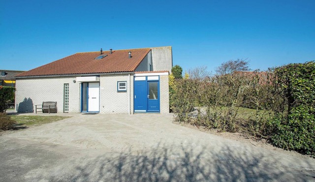 Charming villa near sandy beach