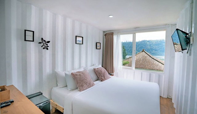 Container Smart Stay (CSS) in Bedugul