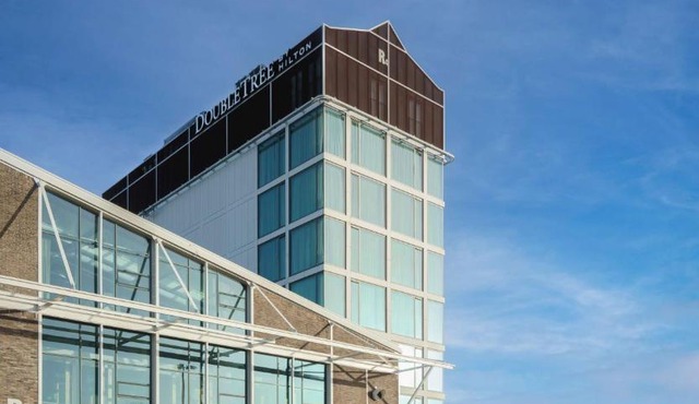 DoubleTree by Hilton Amsterdam - NDSM Wharf