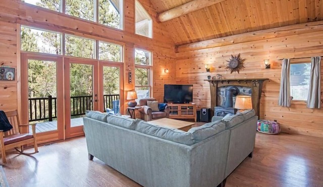 Dragonfly Cabin