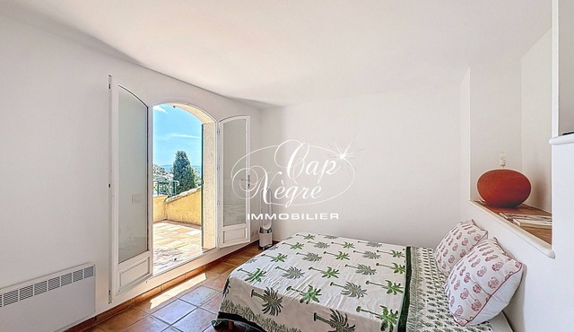 Exceptional 4-star sea-view villa for 8 people 150m from Le Rayol beach in Rayol-Canadel-sur-Mer