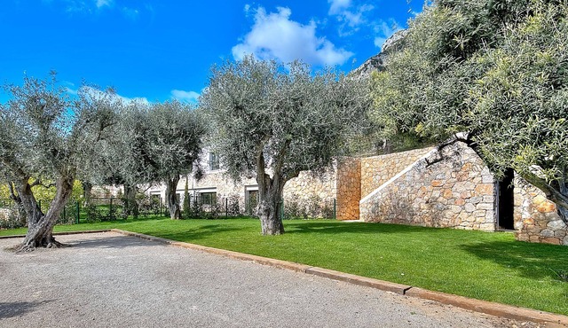 Exceptionnel large property , panoramic sea view , pool, tennis court and garden in Saint-Jeannet