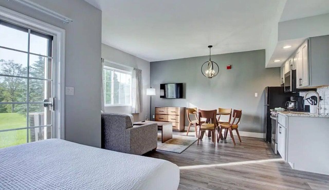Explore Pocono Attractions from Spacious Studio w/Kitchen + Outdoor Pool Access